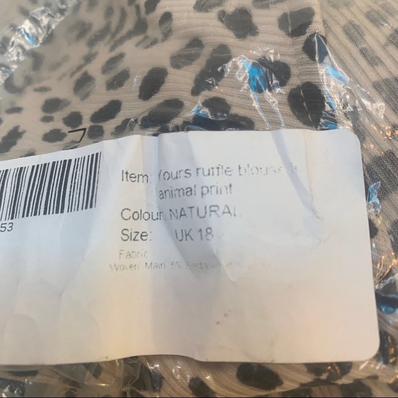 New ASOS your ruffle animal print top. Plus size top by yours. V neck top - Picture 3 of 8